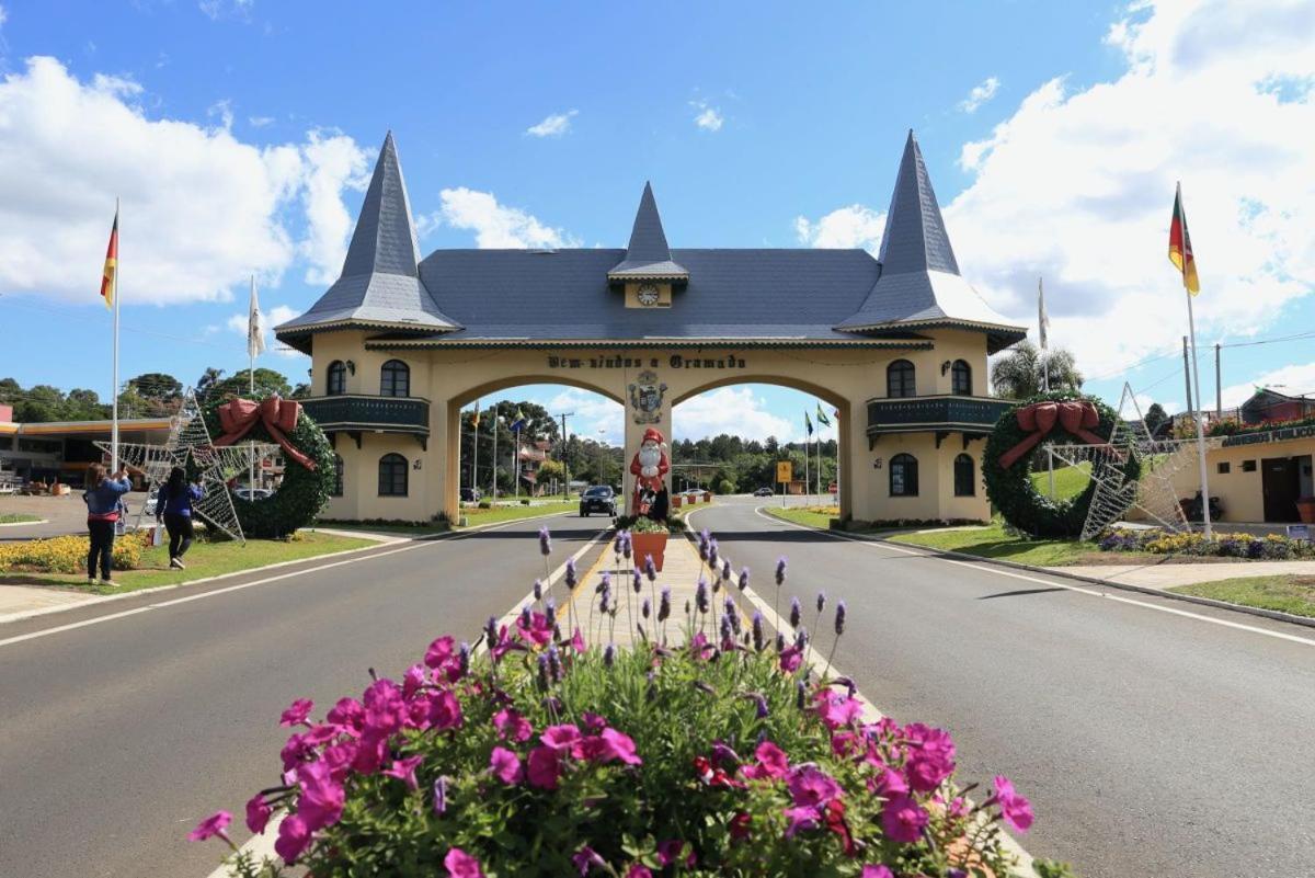 Apartamento Luxuoso No Cond Vista Do Quilombo A 50 Metros Do Hard Rock Cafe Gramado Bagian luar foto
